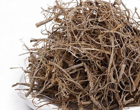 用三七根打粉，冒充20頭三七粉