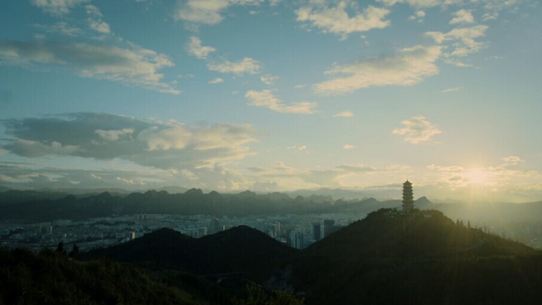 文山市，圖中的就是文筆塔